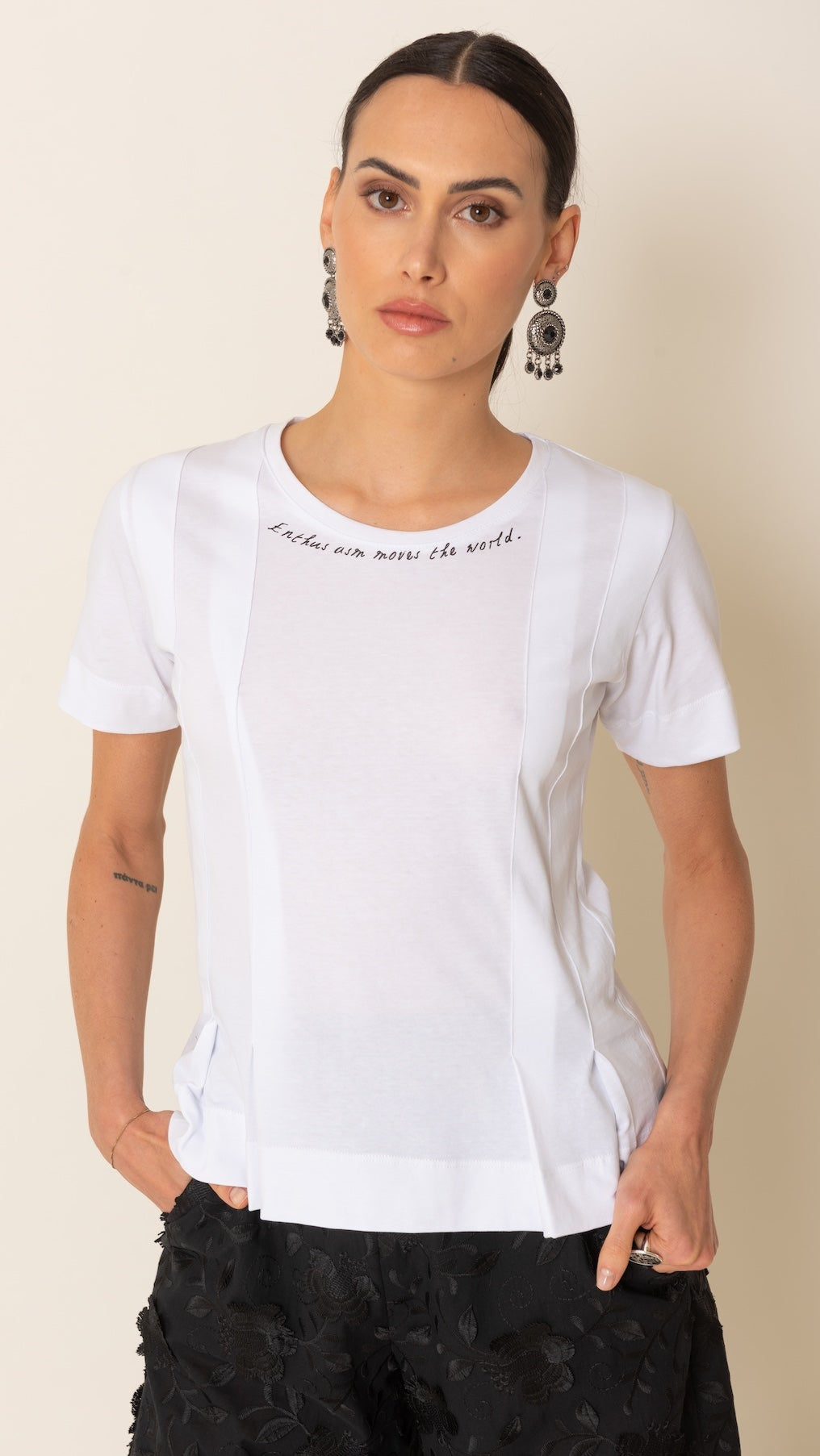 T-shirt con scritta girocollo