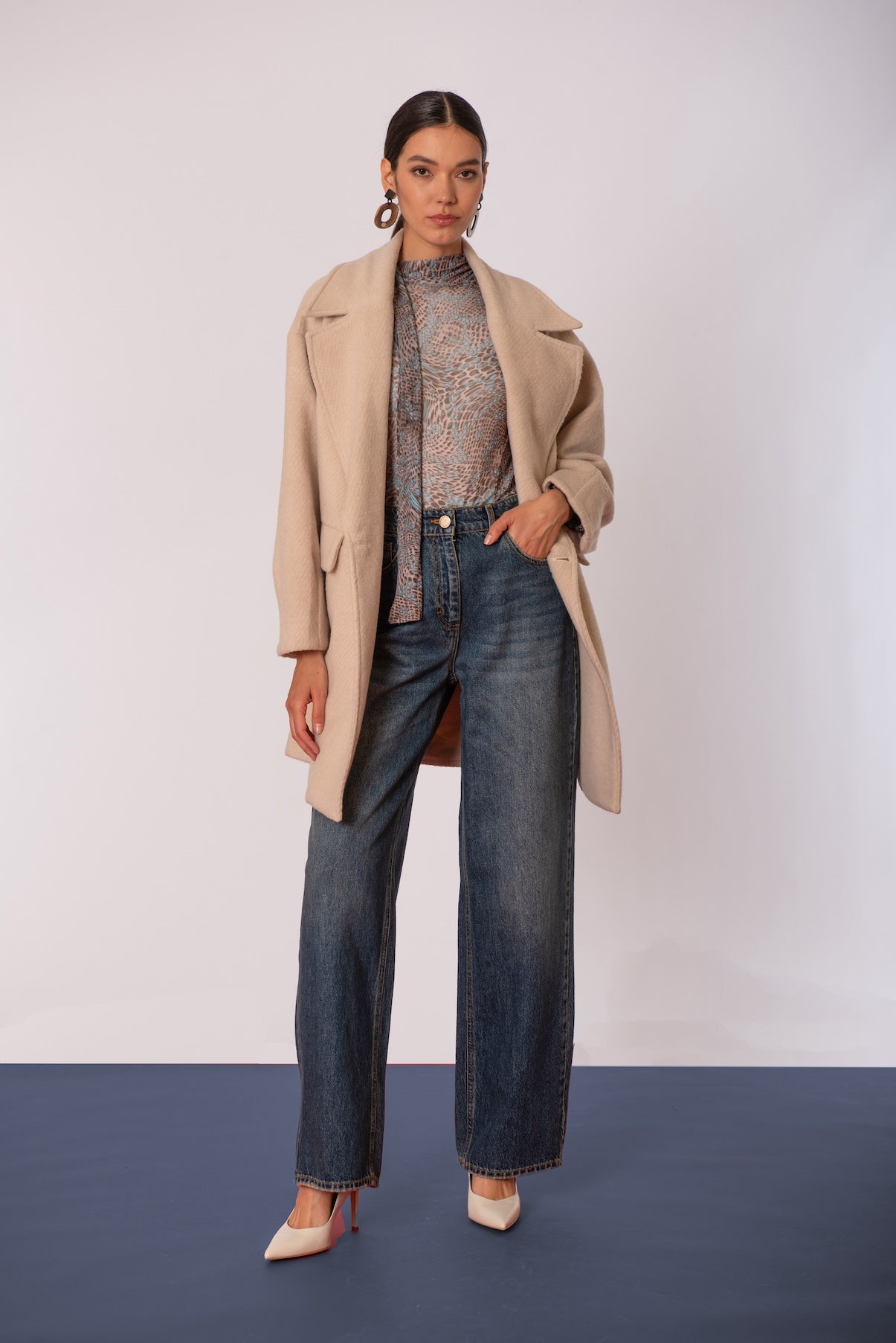 Blusa tulle animalier con sciarpina