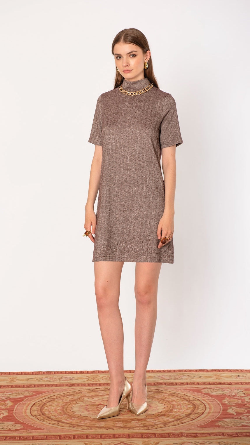 Abito resca con collana