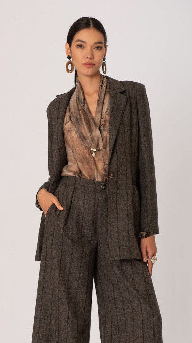 Giacca gessata con inserti fantasia